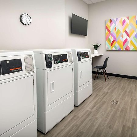 Home2 Suites By Hilton Denver Central Park Экстерьер фото